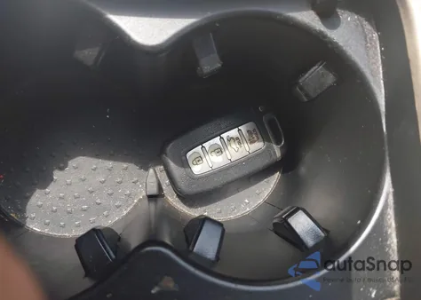 2013 Hyundai Genesis 3.8 z USA, uszkodzony, nr VIN KMHGC4DD6DU220912